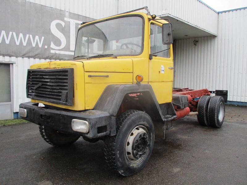 Iveco Magirus 170D 15, 4x4, V6 , Manual , Spring Susp. - Kabiinišassiiga veoauto: pilt 1 Iveco Magirus 170D 15, 4x4, V6 , Manual , Spring Susp. - Kabiinišassiiga veoauto: pilt 1