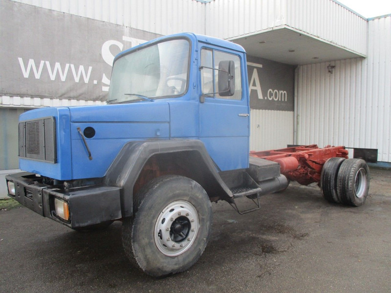 Iveco Magirus Deutz M 160 D 256 , V8 , Manual , Spring suspension - Kabiinišassiiga veoauto: pilt 1 Iveco Magirus Deutz M 160 D 256 , V8 , Manual , Spring suspension - Kabiinišassiiga veoauto: pilt 1