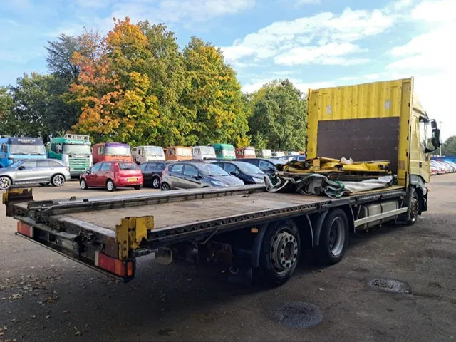 Iveco Stralis 430 , 6x2 , Manual Gearbox , Euro 3 - Tent veoauto: pilt 3 Iveco Stralis 430 , 6x2 , Manual Gearbox , Euro 3 - Tent veoauto: pilt 3