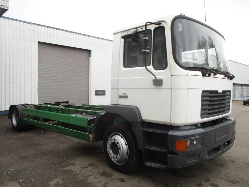 MAN 18.314 , Manual , 6 Cylinder - Kabiinišassiiga veoauto: pilt 4 MAN 18.314 , Manual , 6 Cylinder - Kabiinišassiiga veoauto: pilt 4