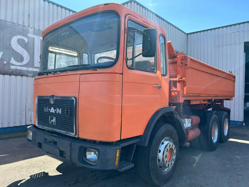 MAN 26.281, 6X4, Tipper, Spring Suspension , 362 engine and gearbox - Kallurauto: pilt 1 MAN 26.281, 6X4, Tipper, Spring Suspension , 362 engine and gearbox - Kallurauto: pilt 1