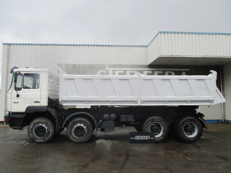 MAN 35-364 , Manual , 8x4 , 3 way tipper , Spring suspension - Kallurauto: pilt 2 MAN 35-364 , Manual , 8x4 , 3 way tipper , Spring suspension - Kallurauto: pilt 2