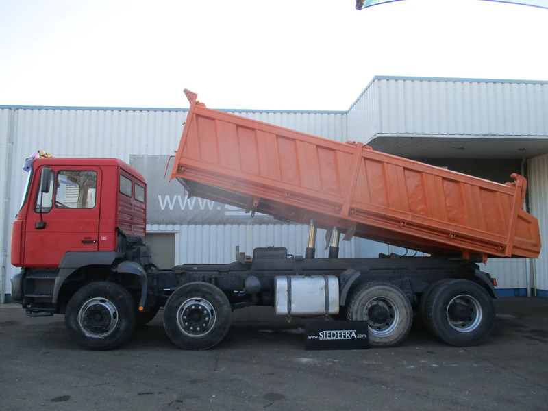 MAN 35.414 , 8x4 , ZF Manual , EURO 3 , 3 way tipper , Spring suspension - Kallurauto: pilt 2 MAN 35.414 , 8x4 , ZF Manual , EURO 3 , 3 way tipper , Spring suspension - Kallurauto: pilt 2