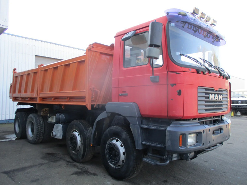 MAN 35.414 , 8x4 , ZF Manual , EURO 3 , 3 way tipper , Spring suspension - Kallurauto: pilt 4 MAN 35.414 , 8x4 , ZF Manual , EURO 3 , 3 way tipper , Spring suspension - Kallurauto: pilt 4