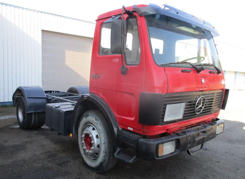 Mercedes-Benz 1630 , V8 , Bi-Turbo , Manual , Spring suspension - Kabiinišassiiga veoauto: pilt 4 Mercedes-Benz 1630 , V8 , Bi-Turbo , Manual , Spring suspension - Kabiinišassiiga veoauto: pilt 4