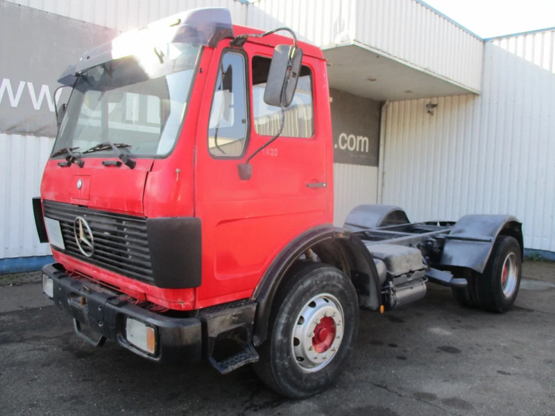 Mercedes-Benz 1630 , V8 , Bi-Turbo , Manual , Spring suspension - Kabiinišassiiga veoauto: pilt 1 Mercedes-Benz 1630 , V8 , Bi-Turbo , Manual , Spring suspension - Kabiinišassiiga veoauto: pilt 1