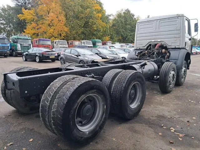 Mercedes-Benz 3235SK / 3535SK , 8x4, V8 BiTurbo, ZF Manual , Spring Suspension - Kabiinišassiiga veoauto: pilt 3 Mercedes-Benz 3235SK / 3535SK , 8x4, V8 BiTurbo, ZF Manual , Spring Suspension - Kabiinišassiiga veoauto: pilt 3