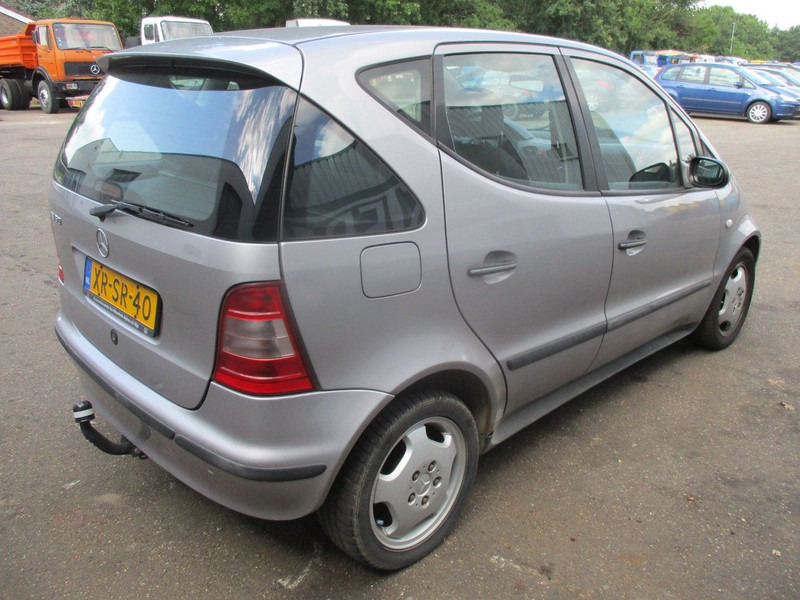 Mercedes-Benz A-Klasse A160 Elegance , Manual - Luukpära: pilt 3 Mercedes-Benz A-Klasse A160 Elegance , Manual - Luukpära: pilt 3
