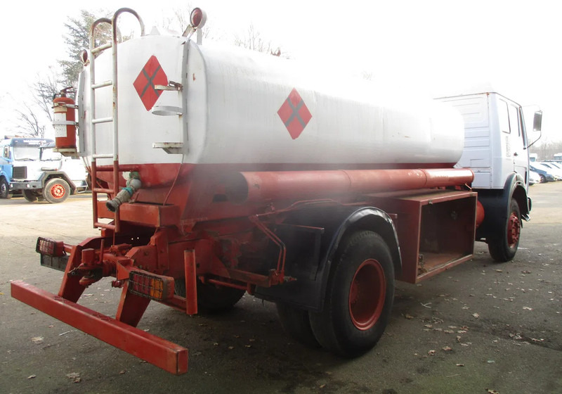 Mercedes-Benz FAP 1620 BD , Fuel truck , 4x2 , Manual , Spring suspension - Tsisternauto: pilt 3 Mercedes-Benz FAP 1620 BD , Fuel truck , 4x2 , Manual , Spring suspension - Tsisternauto: pilt 3