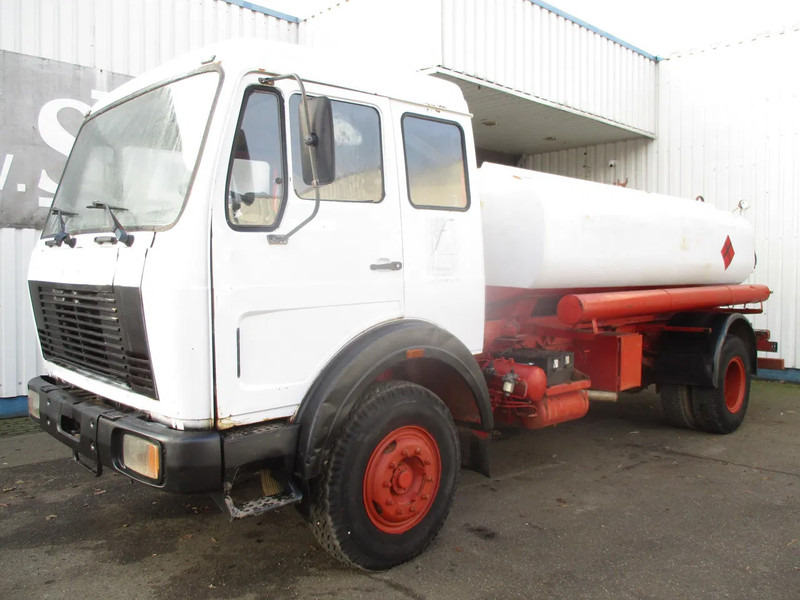 Mercedes-Benz FAP 1620 BD , Fuel truck , 4x2 , Manual , Spring suspension - Tsisternauto: pilt 1 Mercedes-Benz FAP 1620 BD , Fuel truck , 4x2 , Manual , Spring suspension - Tsisternauto: pilt 1