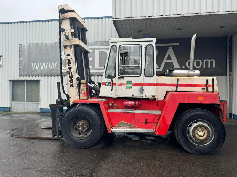 Svetruck 860-28 Pneumatic Tire Forklift - Diiseltõstuk: pilt 2 Svetruck 860-28 Pneumatic Tire Forklift - Diiseltõstuk: pilt 2