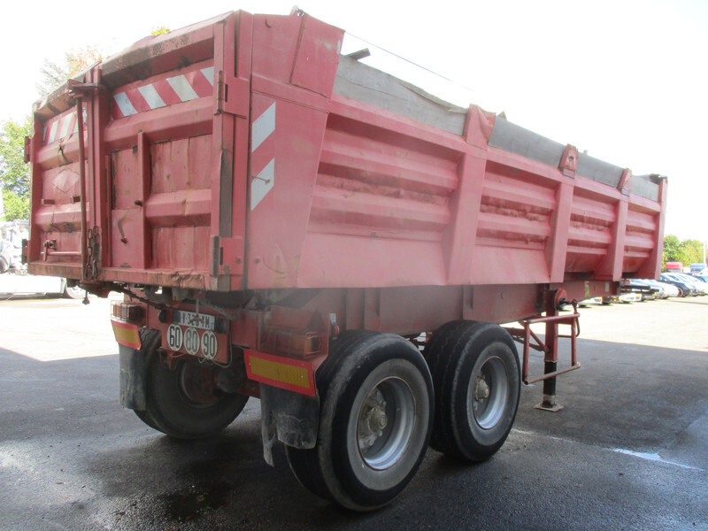 Trailor 2 Axle , Steel tipper trailer , Spring suspension , Drum brakes - Kallur-poolhaagis: pilt 3 Trailor 2 Axle , Steel tipper trailer , Spring suspension , Drum brakes - Kallur-poolhaagis: pilt 3