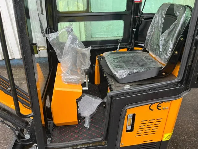 Uus Miniekskavaator VICSEC VC 13 C , Mini Excavator , Close cabine , 2 pieces in stock: pilt 18 Uus Miniekskavaator VICSEC VC 13 C , Mini Excavator , Close cabine , 2 pieces in stock: pilt 18