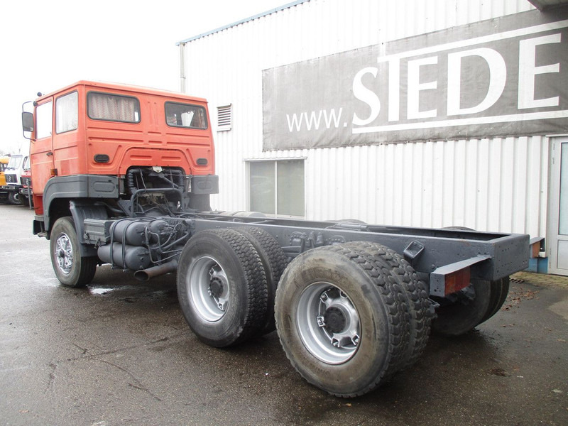 Volvo F7 , 6x4 , Manual , Euro 1 , Telma Retarder , Spring suspension - Kabiinišassiiga veoauto: pilt 5 Volvo F7 , 6x4 , Manual , Euro 1 , Telma Retarder , Spring suspension - Kabiinišassiiga veoauto: pilt 5