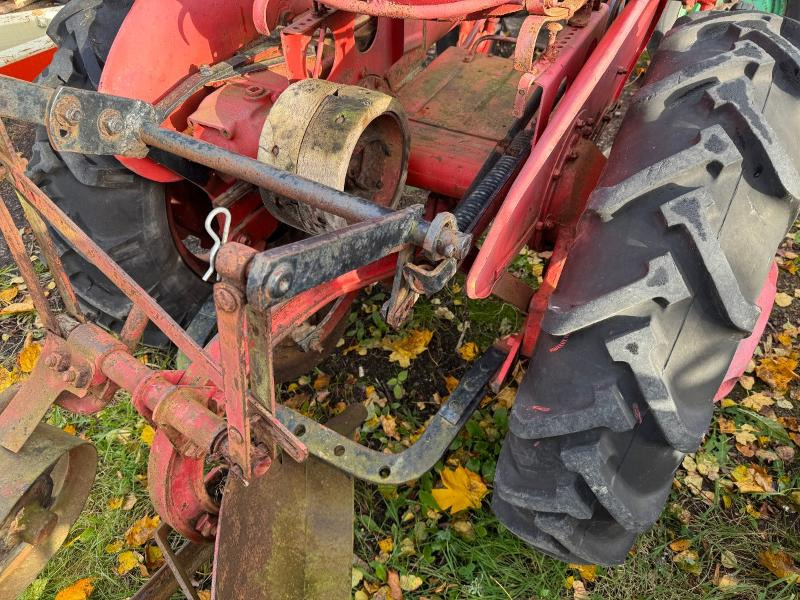 1939 Farmall A - Enplogs rad traktor. - Traktor: pilt 5 1939 Farmall A - Enplogs rad traktor. - Traktor: pilt 5