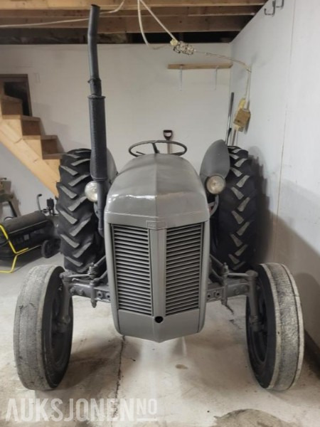 1954 Gråtass traktor - Traktor: pilt 2 1954 Gråtass traktor - Traktor: pilt 2