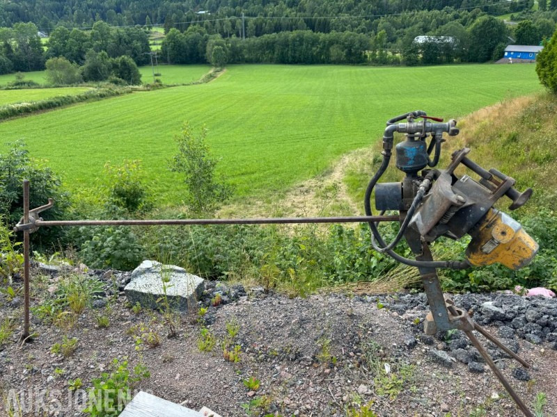 1995 Atlas Copco Teroc type 64 - Puurimisplatvorm: pilt 1 1995 Atlas Copco Teroc type 64 - Puurimisplatvorm: pilt 1