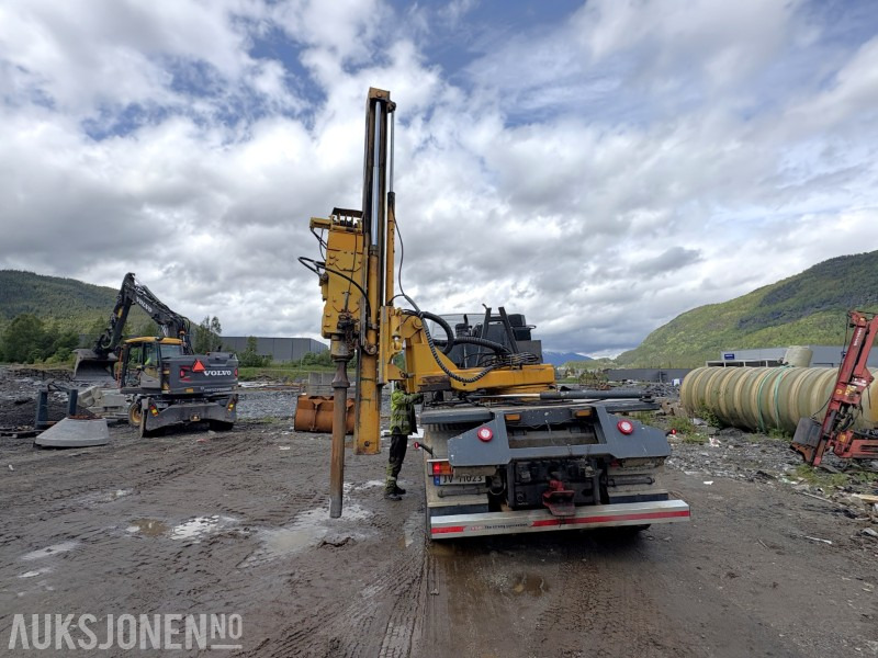 1996 NPK H-8X stolpebanker / hydraulisk hammer - Ehitusseade: pilt 1 1996 NPK H-8X stolpebanker / hydraulisk hammer - Ehitusseade: pilt 1