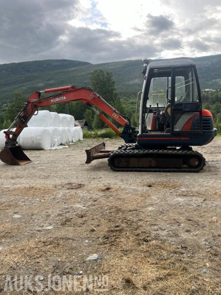 1997 Kubota KX 121-2 gravemaskin med 2 skuffer og klype - Ekskavaator: pilt 3 1997 Kubota KX 121-2 gravemaskin med 2 skuffer og klype - Ekskavaator: pilt 3