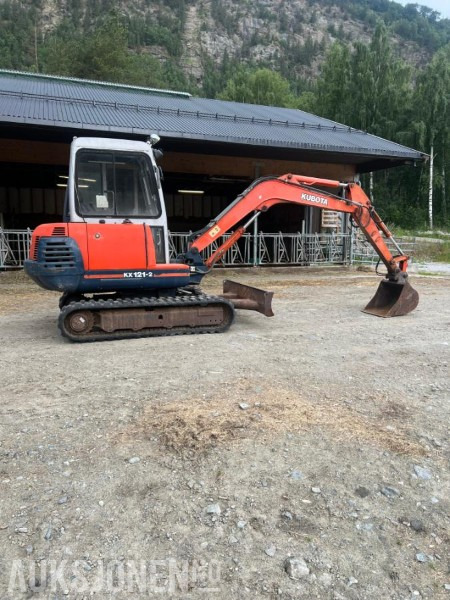 1997 Kubota KX 121-2 gravemaskin med 2 skuffer og klype - Ekskavaator: pilt 4 1997 Kubota KX 121-2 gravemaskin med 2 skuffer og klype - Ekskavaator: pilt 4