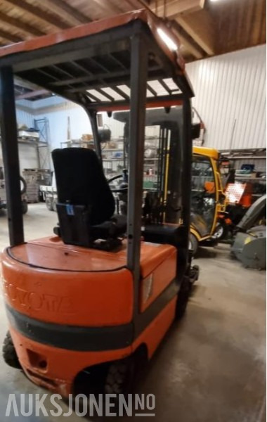 1997 Toyota Truck FBMF16 - Teleskooplaadur: pilt 3 1997 Toyota Truck FBMF16 - Teleskooplaadur: pilt 3