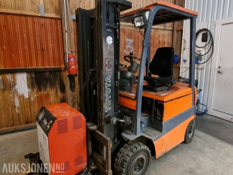 1997 Toyota Truck FBMF16 - Teleskooplaadur: pilt 1 1997 Toyota Truck FBMF16 - Teleskooplaadur: pilt 1