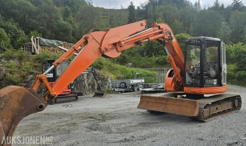 1998 Hitachi Ex 75ur MVA FRI - Ekskavaator: pilt 2 1998 Hitachi Ex 75ur MVA FRI - Ekskavaator: pilt 2