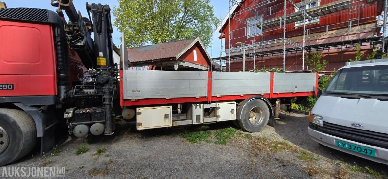 1999 Volvo FM7 42R 4X2 Reparasjonsobjekt Hiab 195-4 - Kraanaga veoauto: pilt 4 1999 Volvo FM7 42R 4X2 Reparasjonsobjekt Hiab 195-4 - Kraanaga veoauto: pilt 4