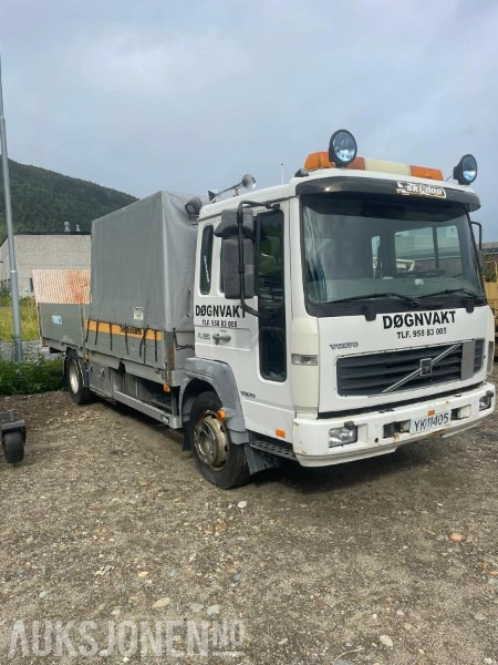 2000 Volvo FL 608 - Verkstedbil med kompressor som drives av en bensinmotor. - Madelveok/ Platvormveok: pilt 3 2000 Volvo FL 608 - Verkstedbil med kompressor som drives av en bensinmotor. - Madelveok/ Platvormveok: pilt 3
