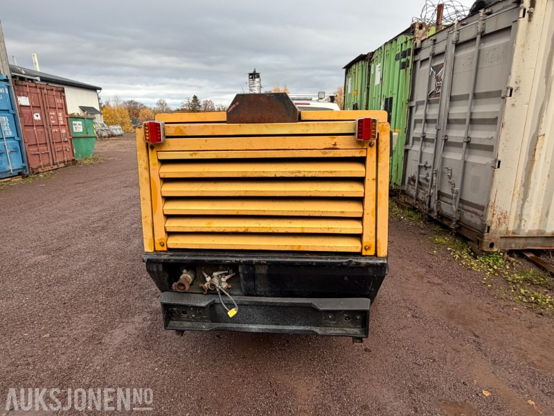 2001 Atlas copco kompressor - Ehitusseade: pilt 4 2001 Atlas copco kompressor - Ehitusseade: pilt 4