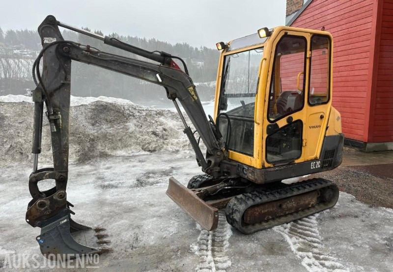 2002 Volvo EC20xt minigraver PUSSESKUFFE TANNSKUFFE MVA FRI 7136 timer - Miniekskavaator: pilt 1 2002 Volvo EC20xt minigraver PUSSESKUFFE TANNSKUFFE MVA FRI 7136 timer - Miniekskavaator: pilt 1