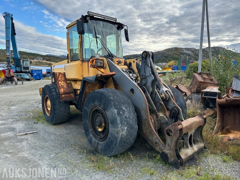 2002 Volvo L90D hjullaster – 17 tonn // Helgummihjul // Sentralsmøring - Rataslaadur: pilt 2 2002 Volvo L90D hjullaster – 17 tonn // Helgummihjul // Sentralsmøring - Rataslaadur: pilt 2