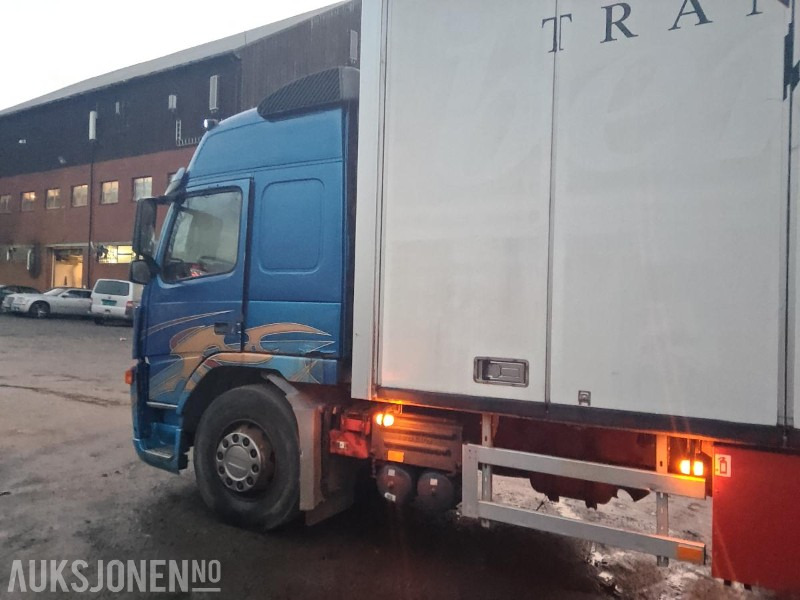 2005 Volvo FM9 - Kasti veoauto: pilt 4 2005 Volvo FM9 - Kasti veoauto: pilt 4