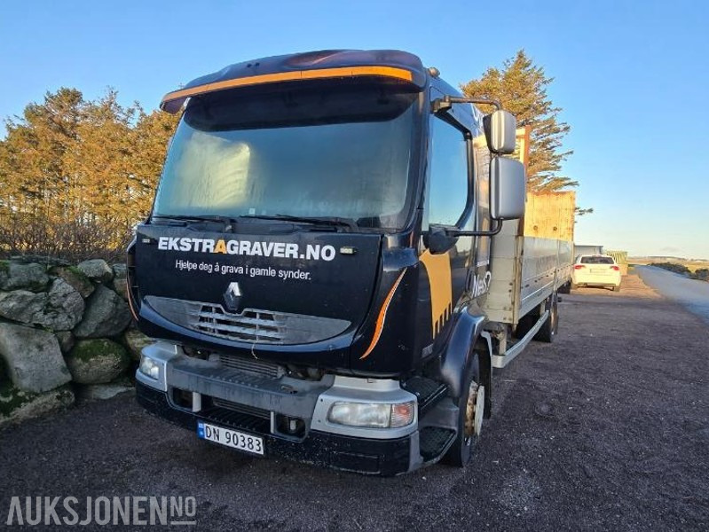 2006 Renault MIDLIUM lastebil med plan - Tuletõrjeauto: pilt 1 2006 Renault MIDLIUM lastebil med plan - Tuletõrjeauto: pilt 1