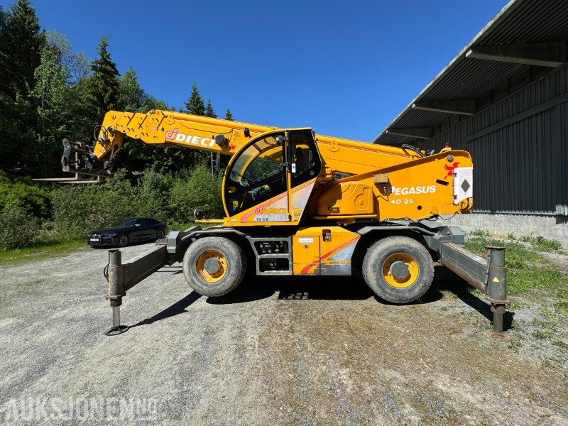 2009 Dieci Pegasus 40.25 rundtomsvingende teleskoptruck med kurv / vinsj / pallegaffler - Teleskooplaadur: pilt 2 2009 Dieci Pegasus 40.25 rundtomsvingende teleskoptruck med kurv / vinsj / pallegaffler - Teleskooplaadur: pilt 2