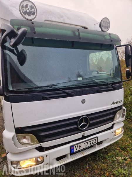 2009 Mercedes-Benz ATEGO 818L todelt skap Bodel Hengerfeste - Kasti veoauto: pilt 3 2009 Mercedes-Benz ATEGO 818L todelt skap Bodel Hengerfeste - Kasti veoauto: pilt 3