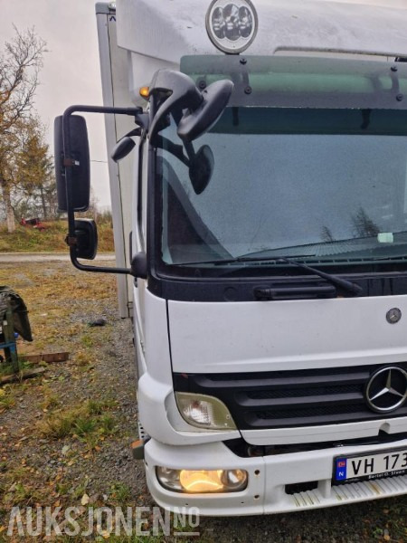 2009 Mercedes-Benz ATEGO 818L todelt skap Bodel Hengerfeste - Kasti veoauto: pilt 4 2009 Mercedes-Benz ATEGO 818L todelt skap Bodel Hengerfeste - Kasti veoauto: pilt 4