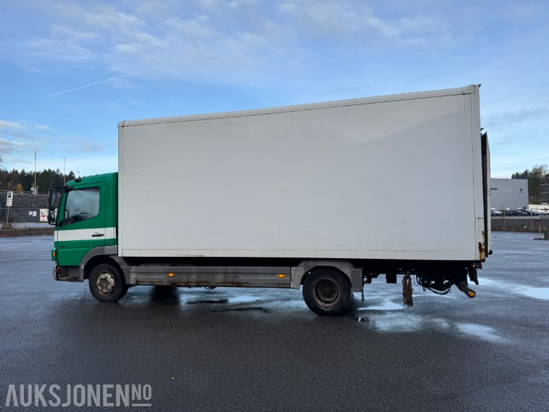 Kasti veoauto 2009 Mercedes-Benz ATEGO: pilt 8 Kasti veoauto 2009 Mercedes-Benz ATEGO: pilt 8