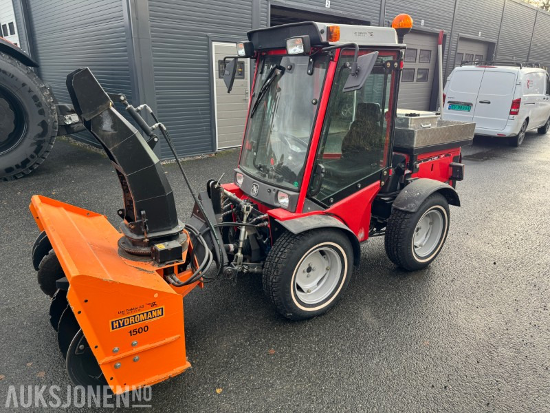 2010 Antonio Carraro Superparc 4400 HST MED SNØFRESER, KOST OG STRØKASSE - Traktor: pilt 2 2010 Antonio Carraro Superparc 4400 HST MED SNØFRESER, KOST OG STRØKASSE - Traktor: pilt 2