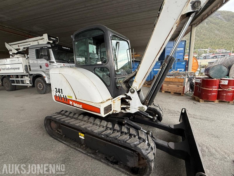 2010 Bobcat 341G Gravemaskin - 2 Skuffer - Engcon tiltrotator - Sertifisert - 6129T - Ekskavaator: pilt 3 2010 Bobcat 341G Gravemaskin - 2 Skuffer - Engcon tiltrotator - Sertifisert - 6129T - Ekskavaator: pilt 3