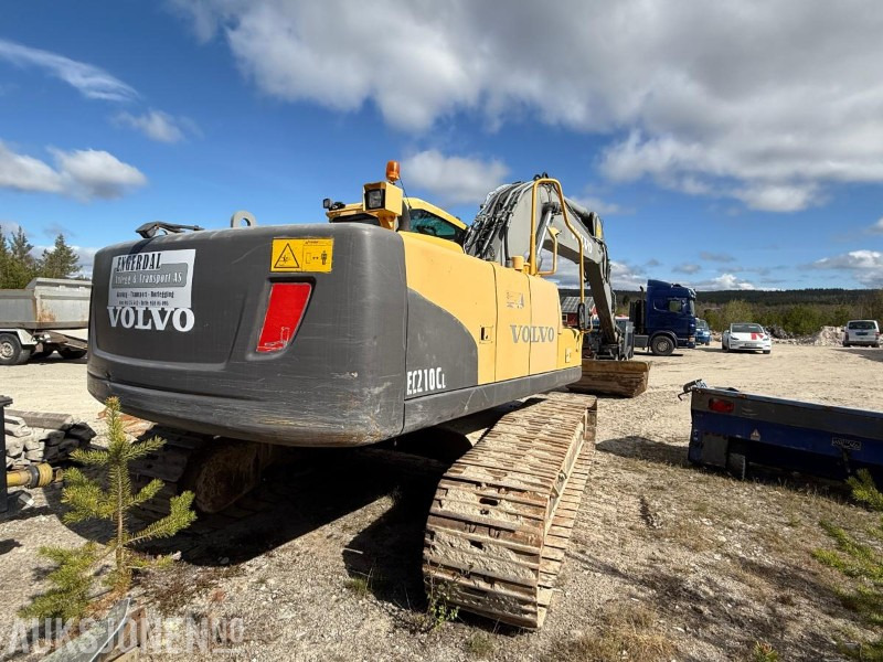 2010 Volvo EC210CL gravemaskin med tiltrotator og 2 skuffer. - Ekskavaator: pilt 5 2010 Volvo EC210CL gravemaskin med tiltrotator og 2 skuffer. - Ekskavaator: pilt 5