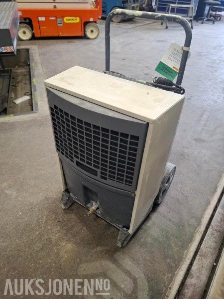 2011 Dantherm CDT40 Avfukter. - Ehitusseade: pilt 2 2011 Dantherm CDT40 Avfukter. - Ehitusseade: pilt 2