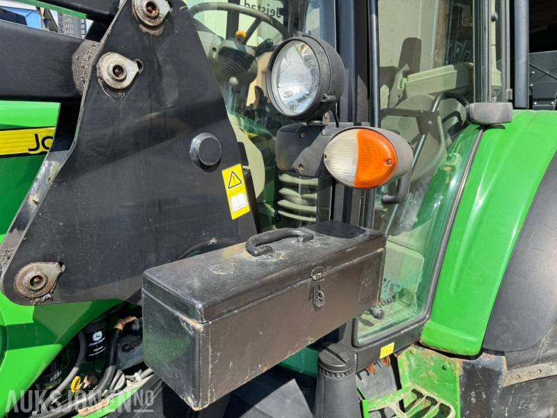 Traktor 2011 John Deere 6430 Premium traktor med laster: pilt 16