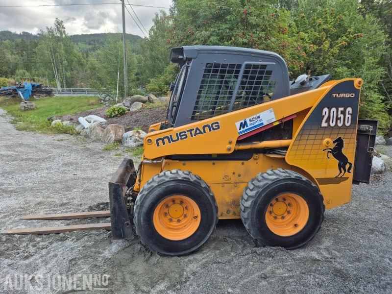 2011 Mustang 2056 Turbo kompaktlaster, kun 430 timer! - Kompaktlaadur: pilt 2 2011 Mustang 2056 Turbo kompaktlaster, kun 430 timer! - Kompaktlaadur: pilt 2