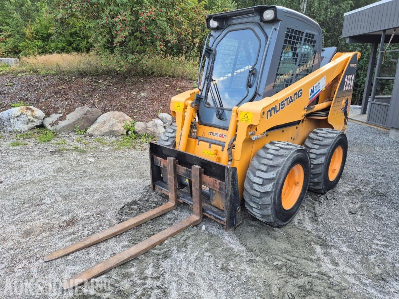 2011 Mustang 2056 Turbo kompaktlaster, kun 430 timer! - Kompaktlaadur: pilt 1 2011 Mustang 2056 Turbo kompaktlaster, kun 430 timer! - Kompaktlaadur: pilt 1