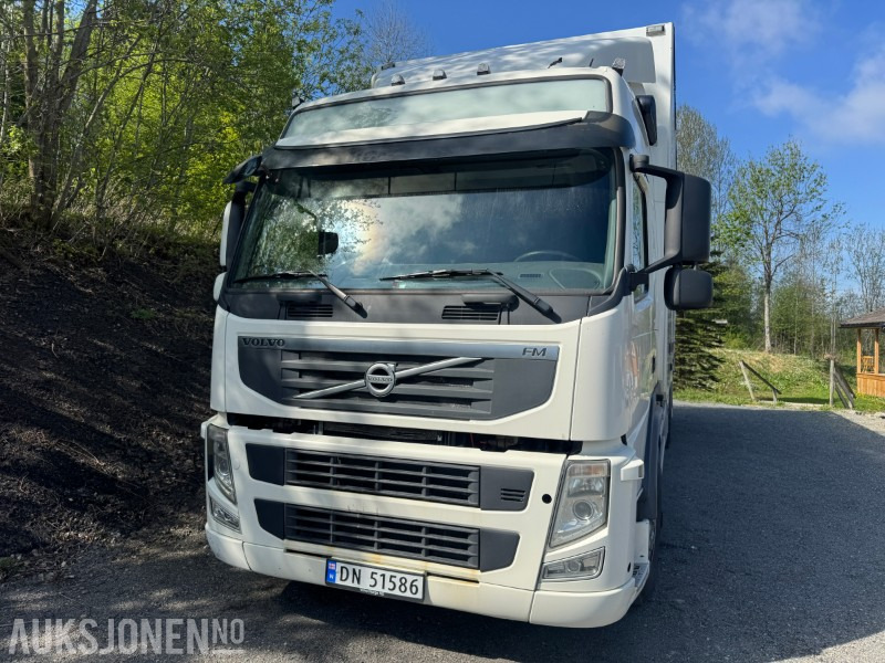 2011 Volvo FM-330 skapbil med full sideåpning og løftelem - Kasti veoauto: pilt 3 2011 Volvo FM-330 skapbil med full sideåpning og løftelem - Kasti veoauto: pilt 3