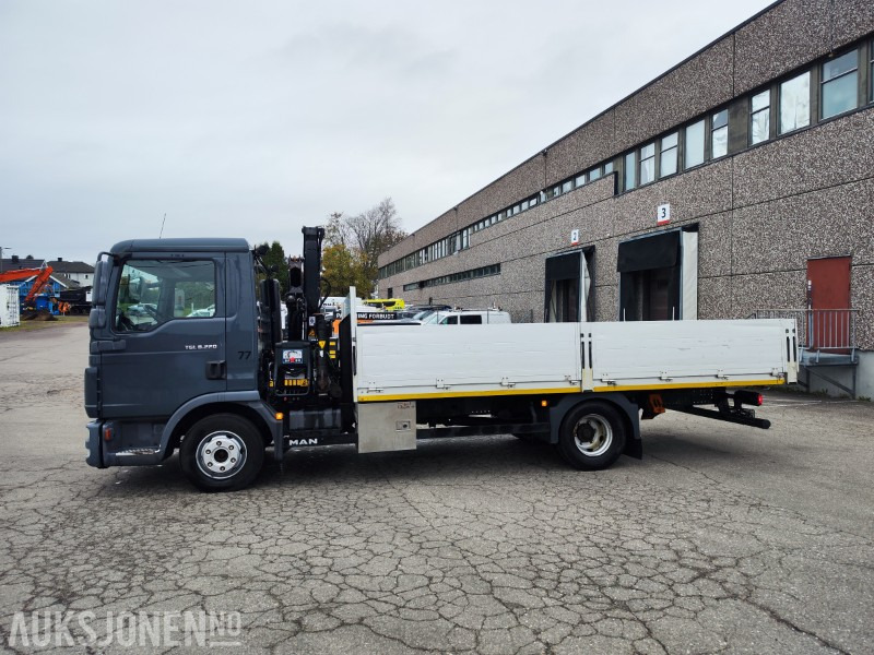 2012 MAN TGL 8.220 Planbil med Hiab XS 055 B-2 HIDUO kran - Kraanaga veoauto: pilt 1 2012 MAN TGL 8.220 Planbil med Hiab XS 055 B-2 HIDUO kran - Kraanaga veoauto: pilt 1