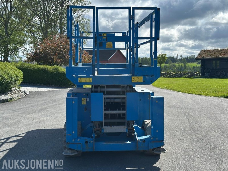 2013 Genie GS-3369DC - Terrenggående sakselift - Platvorm: pilt 4 2013 Genie GS-3369DC - Terrenggående sakselift - Platvorm: pilt 4