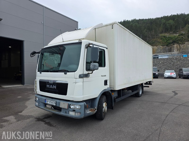 2013 MAN TGL 8.180 - 3 seter - EURO5T - Cruisekontroll - Totalvekt 7490 kg - Kasti veoauto: pilt 1 2013 MAN TGL 8.180 - 3 seter - EURO5T - Cruisekontroll - Totalvekt 7490 kg - Kasti veoauto: pilt 1