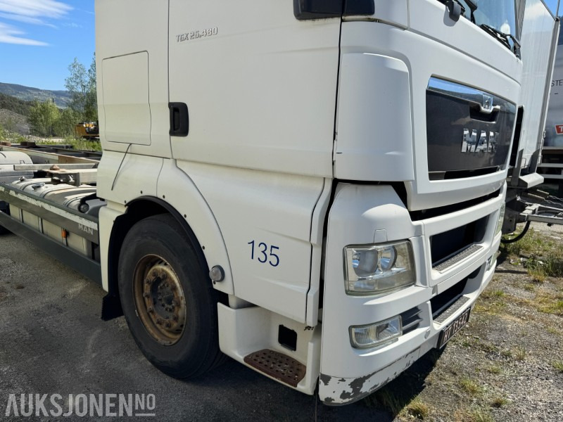 2013 MAN TGX 26.480 chassis med containerfester - Konteinerveduk/ Tõstukiga veoauto: pilt 4 2013 MAN TGX 26.480 chassis med containerfester - Konteinerveduk/ Tõstukiga veoauto: pilt 4